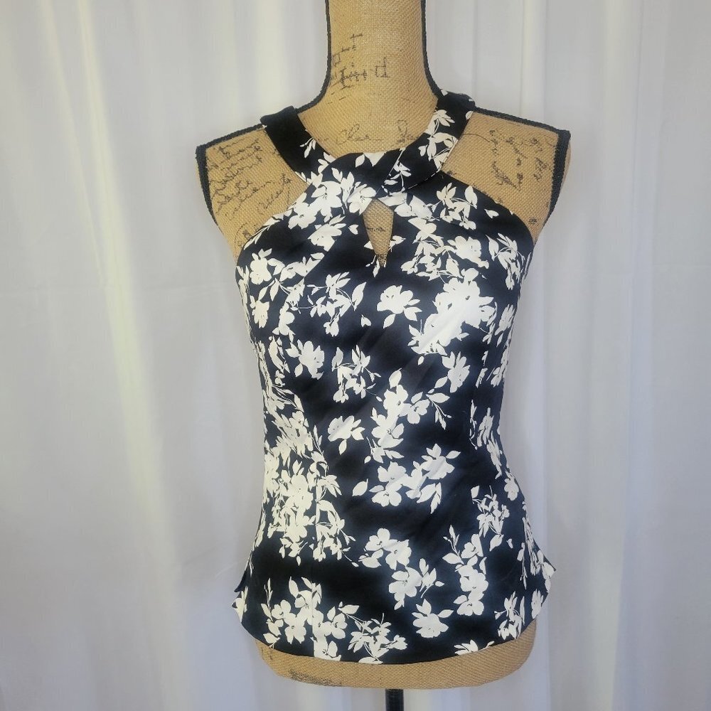 White House black Market Floral Top Size 4